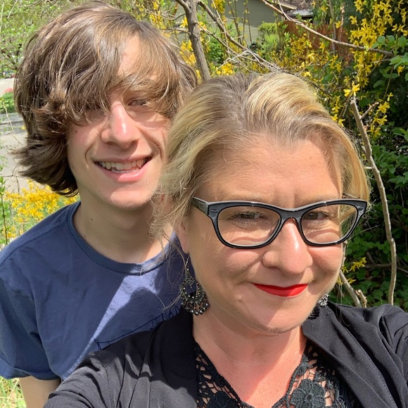 🥔Meet your Posher, Jen V!🍟POSH AMBASSADOR 🥔🍠 - Picture 5 of 7